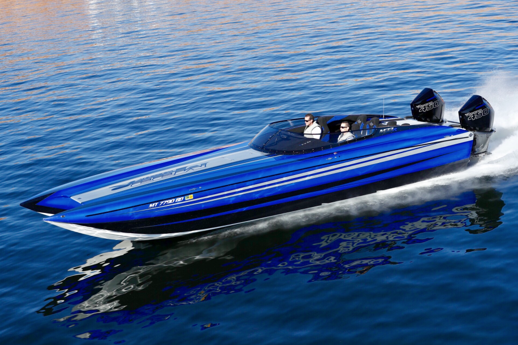 DCB Delivers New 450R-Powered M33R to Greg Timmons - Powerboat Nation